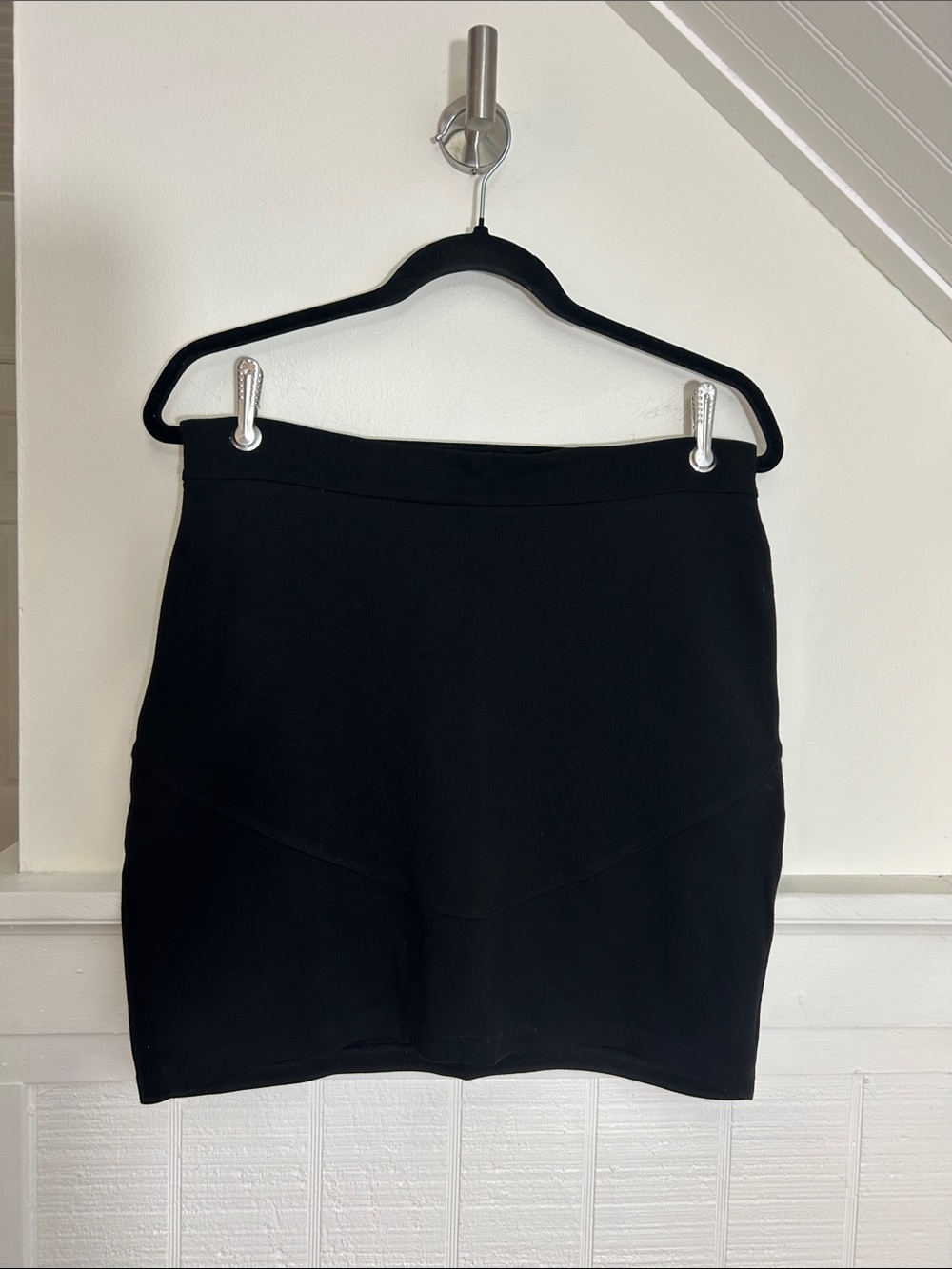 Mara Hoffman Black Mini Skirt size women’s medium with side zipper